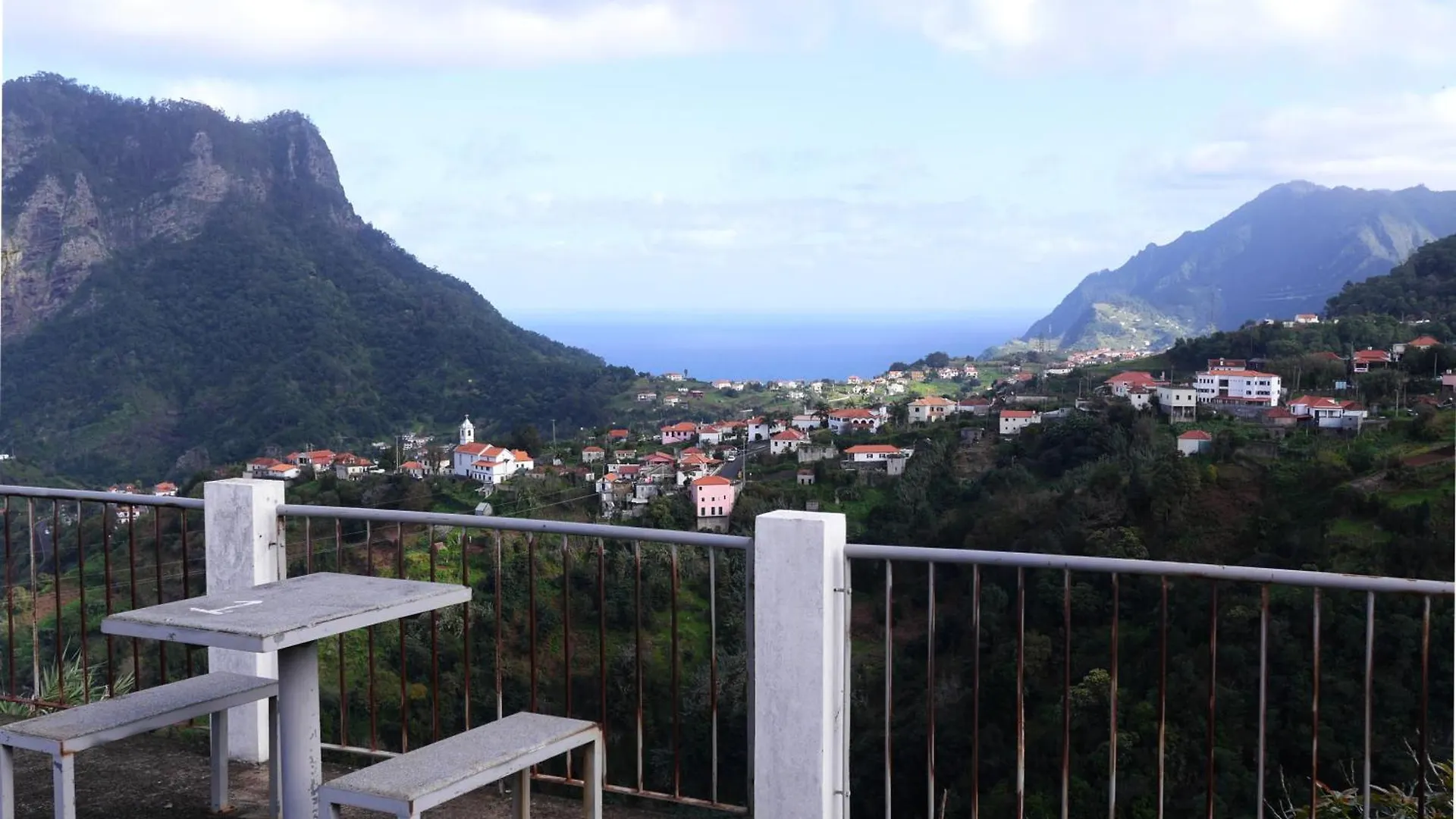 Sea & Mountain View Lombo De Cima House Bbq & Wifi Apartamento Santana
