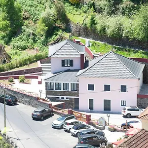 Casa Do Ribeiro Frio Alojamento de Turismo Selvagem